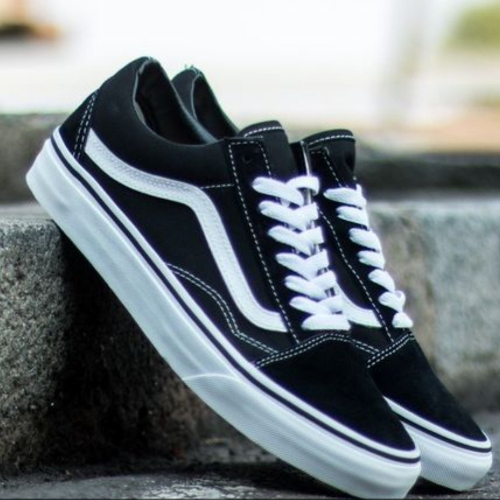 Vans Women's Ward Sneakers